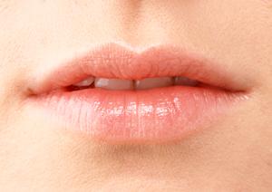 毛穴が目立つ原因とは 化粧水で毛穴ケア